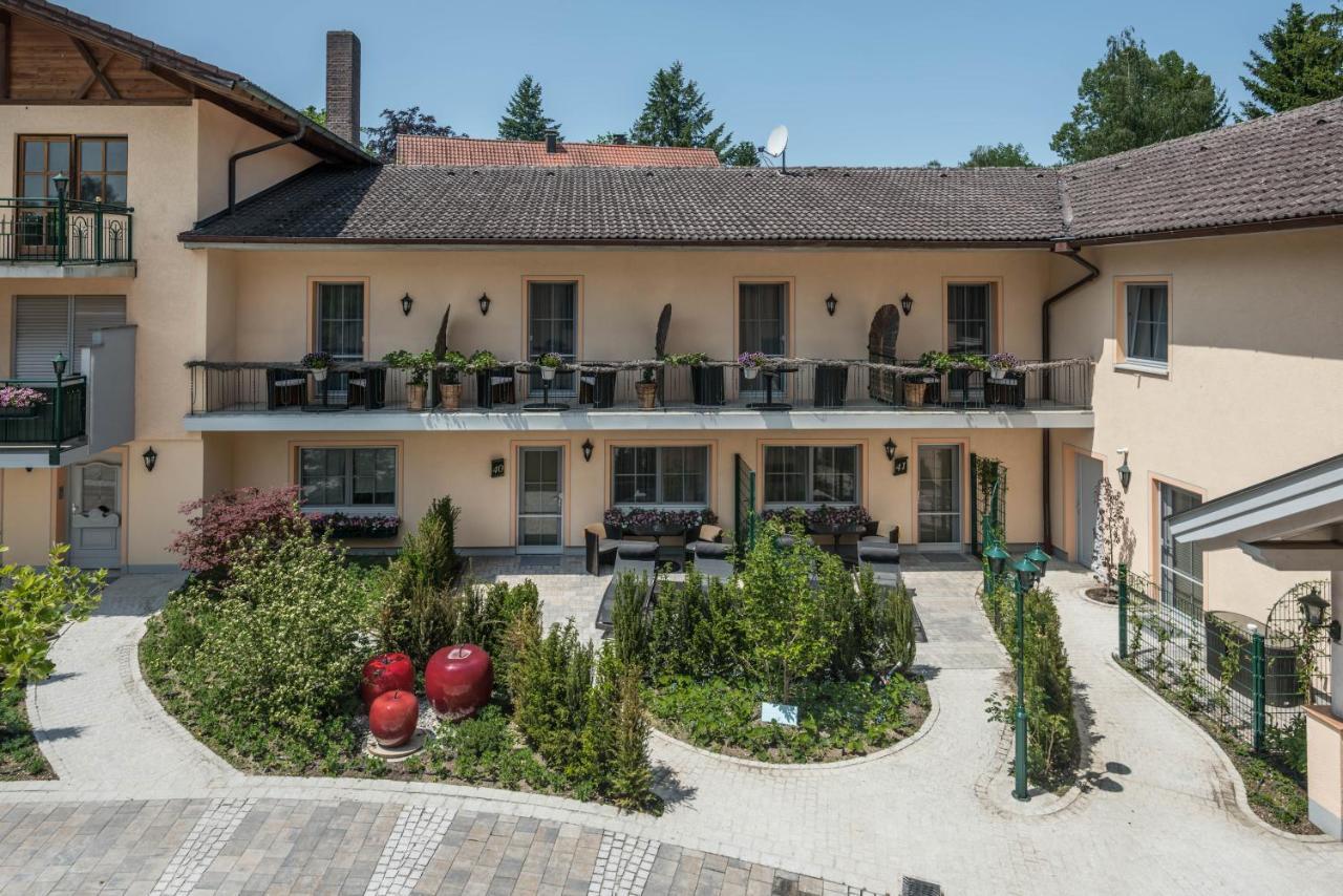 Hotel Mutz Garni Inning am Ammersee Buitenkant foto