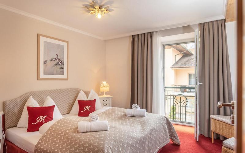 Hotel Mutz Garni Inning am Ammersee Buitenkant foto