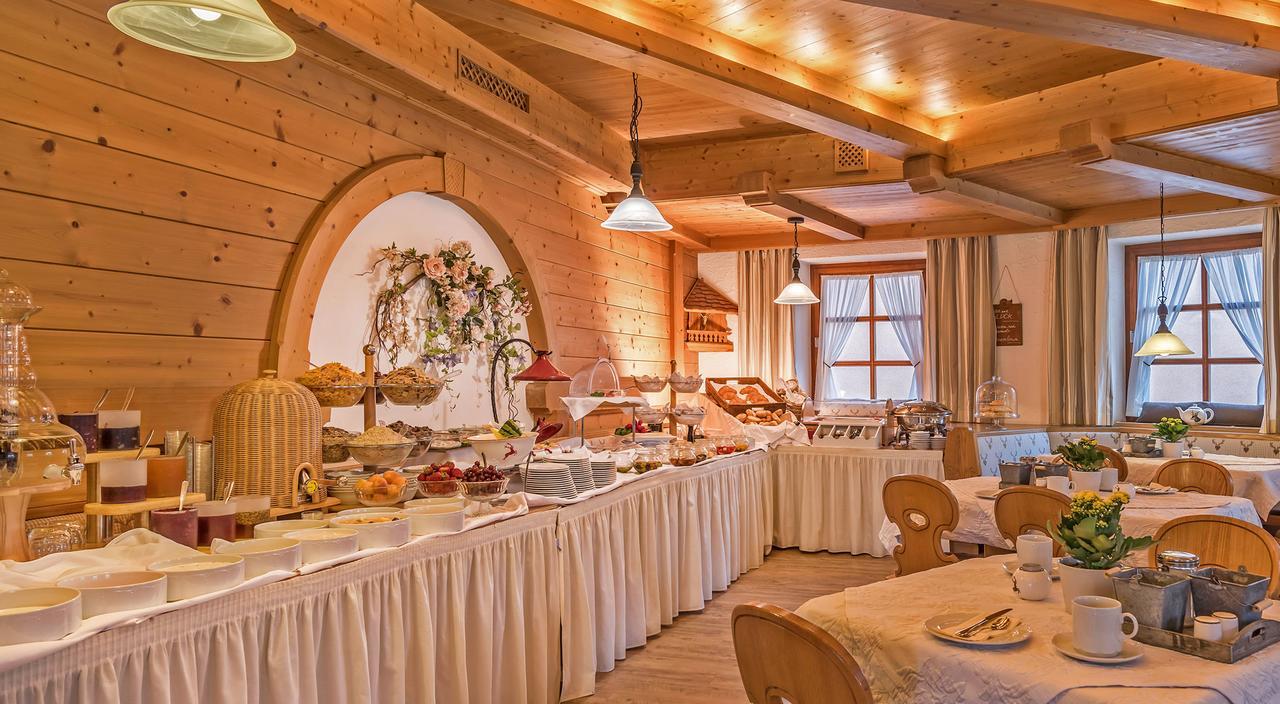 Hotel Mutz Garni Inning am Ammersee Buitenkant foto