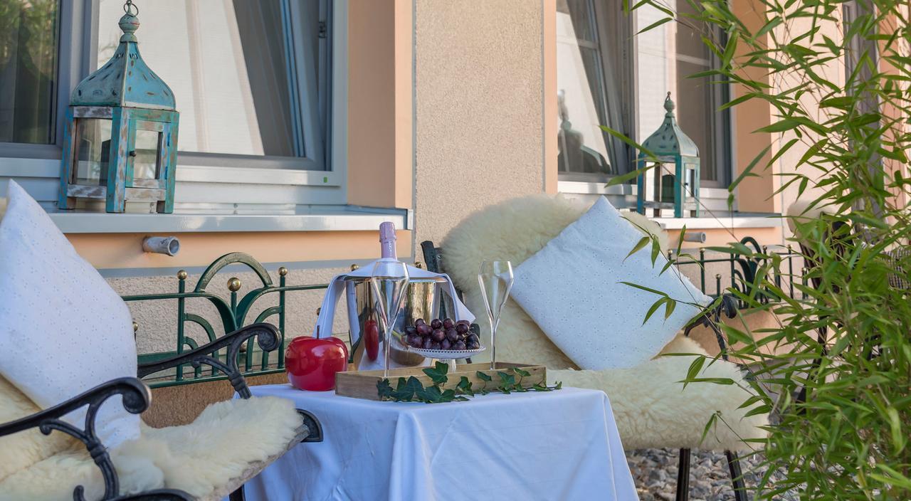 Hotel Mutz Garni Inning am Ammersee Buitenkant foto